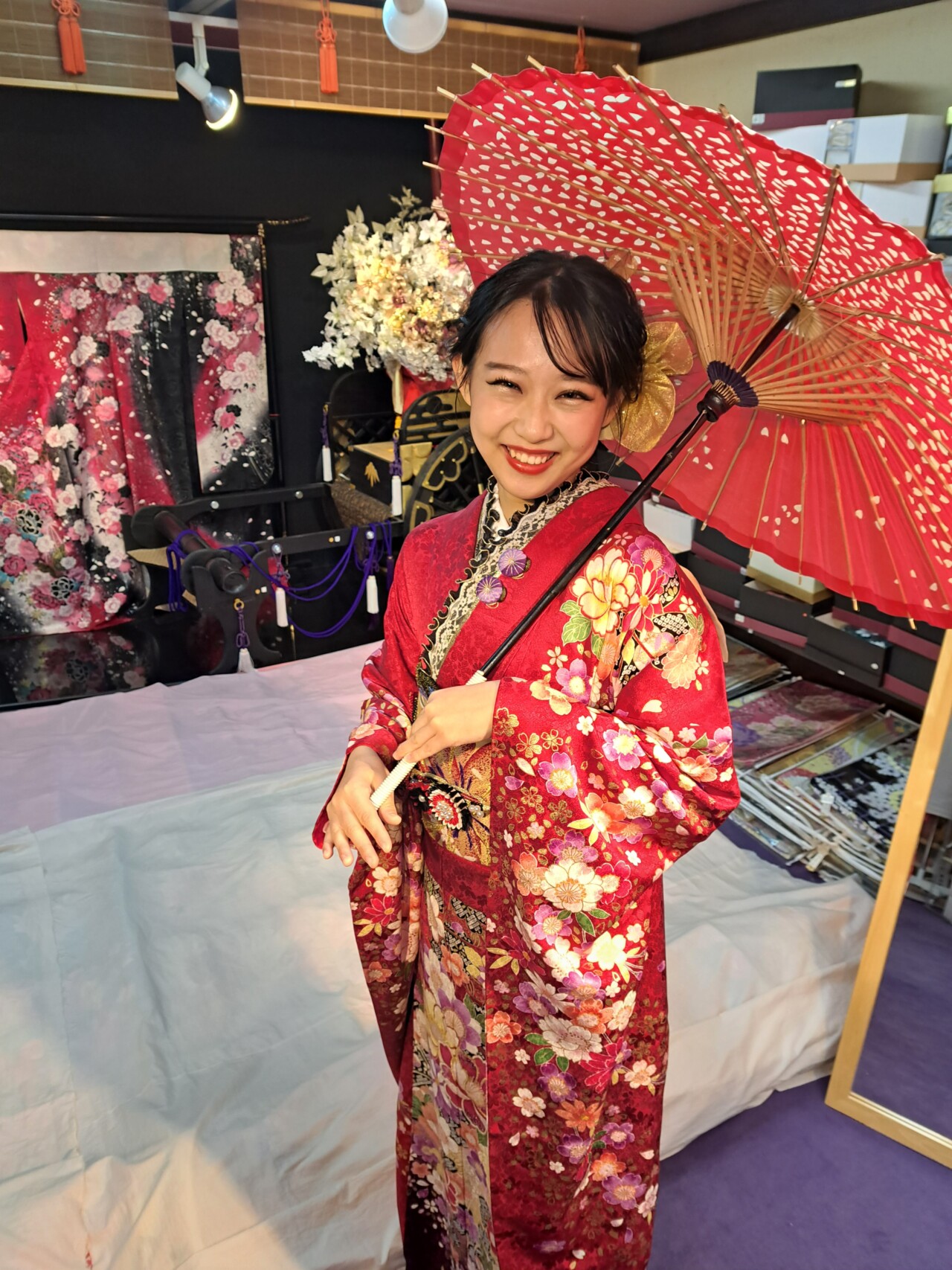 振袖フルセット‼️豪華modern振袖‼️花々金彩金糸刺繍華やか煌びやか上品 最高級古典柄振袖 吉澤織物/最高級染繍桶絞り友禅 サーモン